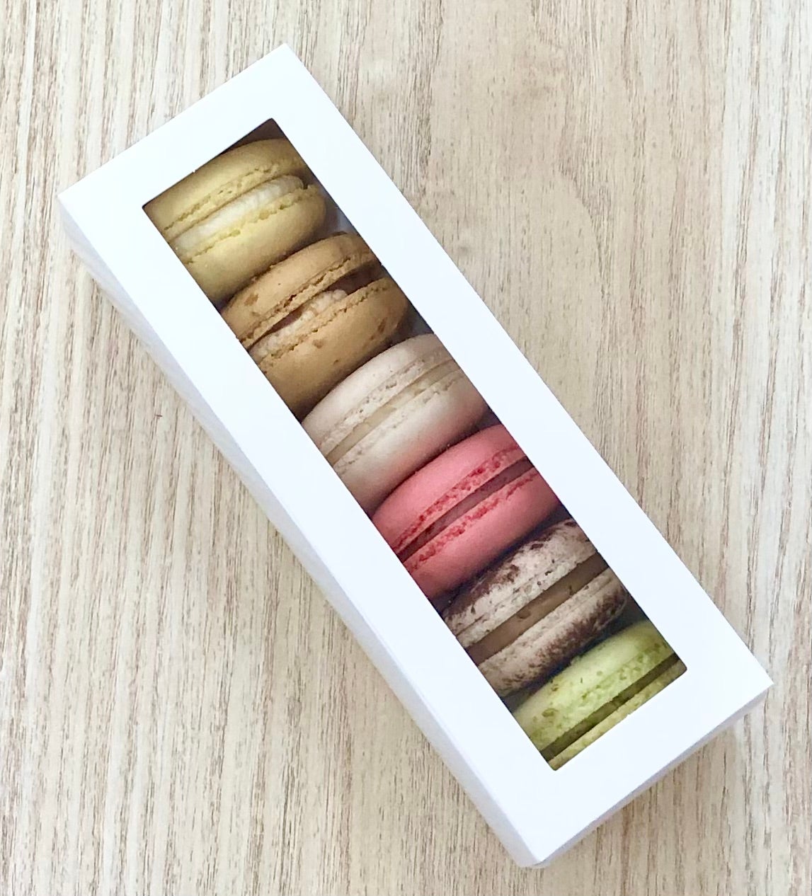 Box of 6 classic macarons | Macarons and Mint